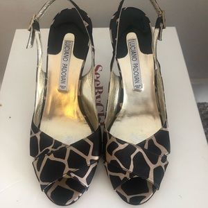 Luciano Padovan Giraffe peep toe pump